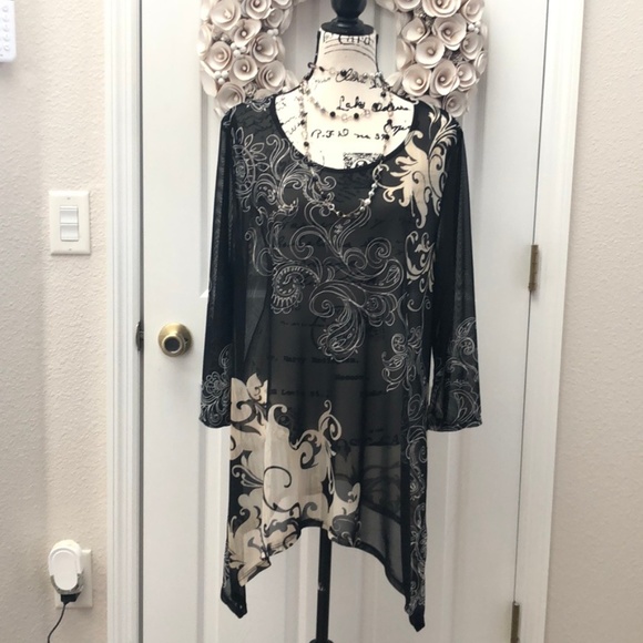 Chico's Tops - Chico’s ecru & black handkerchief hem blouse